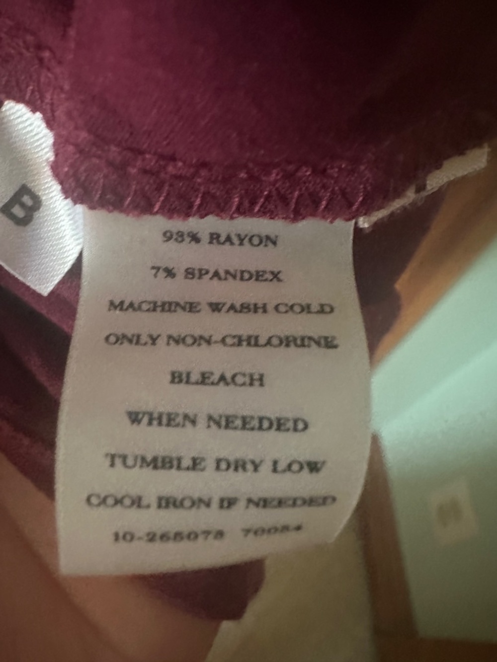 Burgundy Ann Taylor Loft midi dress - Picture 3 of 3